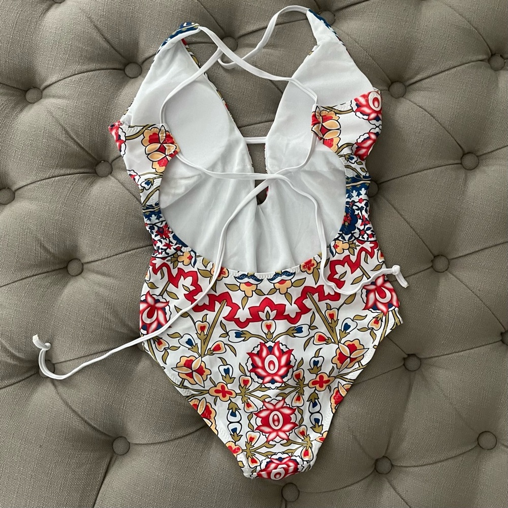 Colorful one piece swim - Picture 2 of 2